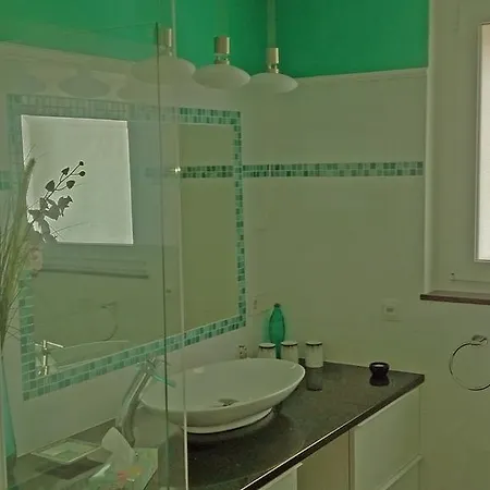 Apartment Deluxe *